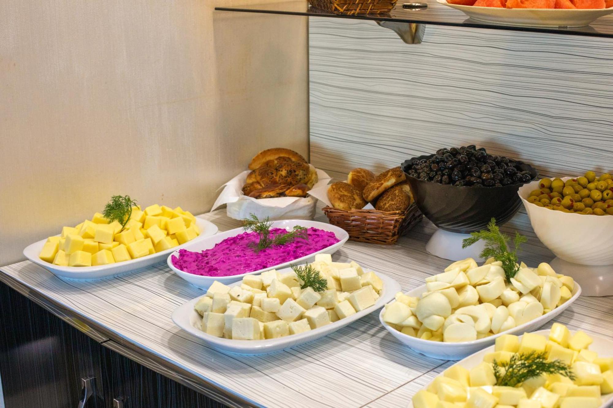 Family Time Suites Hotel Istanbul Eksteriør billede